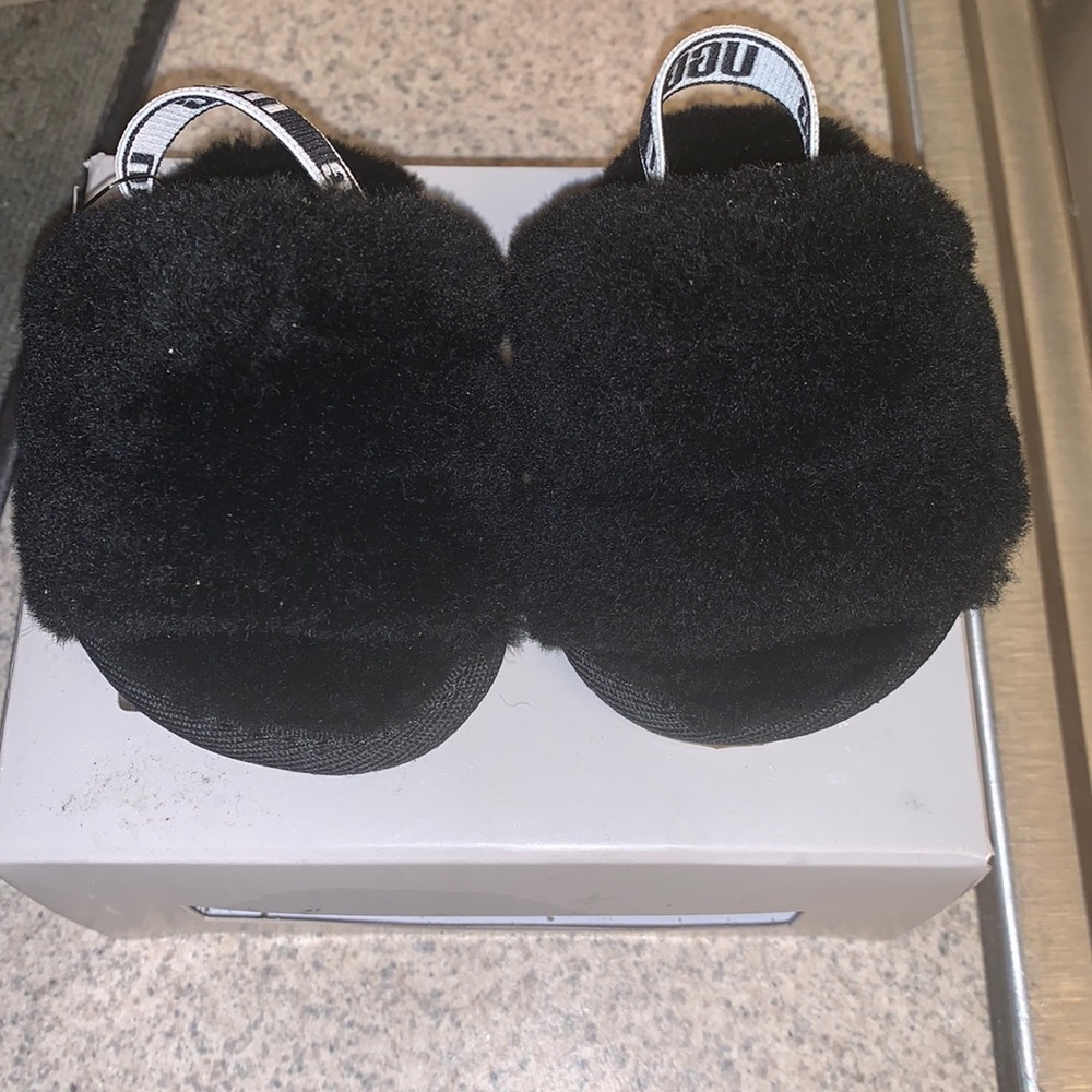Baby ugg